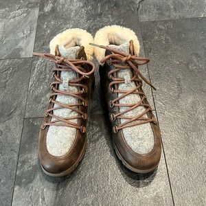 Sorel winter boots